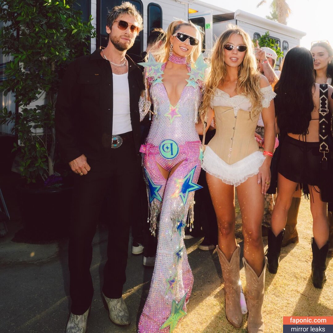 Paris Hilton / parishilton