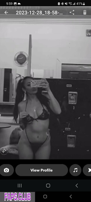 
                            summerrae310
                        