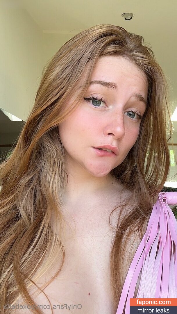 Nikki Sim leaked nude photo 1