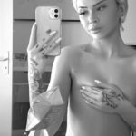 
                            linnea.bunny, its-laurabunnx
                        