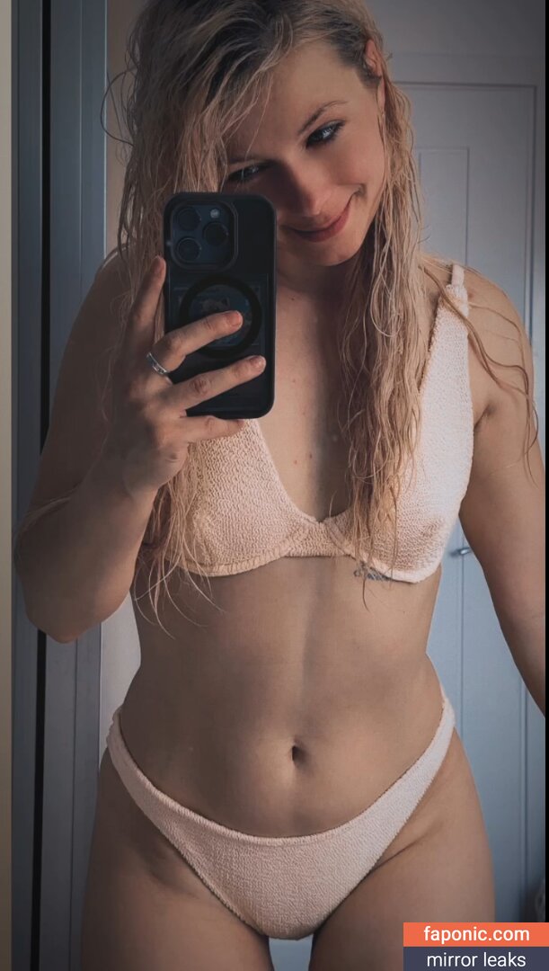 SmileyDani158 leaked nude image 1