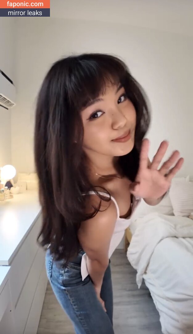 krisrey leaked nude picture 1