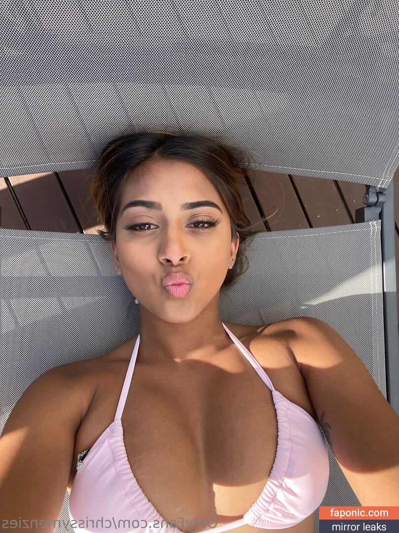 Chrissymenzies leaked nude image 1