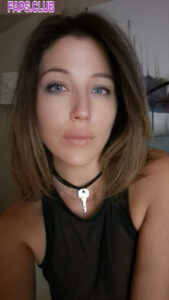 Leah Davis photo #2 - Faps
