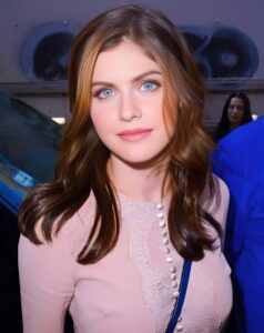 Alexandra Daddario nude leaks Photo #2