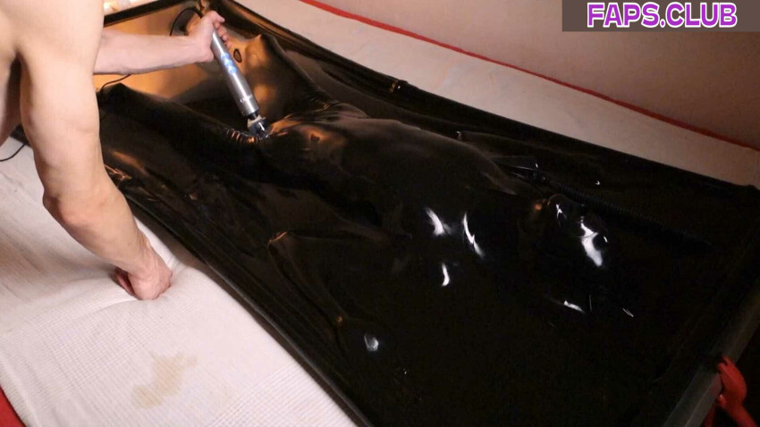 Letsgetfcknglost
                    
                                            letsgetfcknglost
                                              nude leaks Photo #3