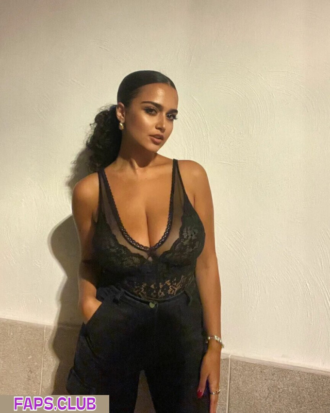 Ilenadecesare
                    
                                            itsmiadelsol, ilenadecesare
                                              nude leaks Photo #3