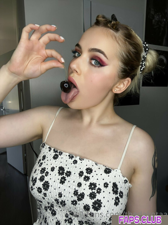Thedakotaa
                    
                                            thedakotaa
                                              nude leaks Photo #4