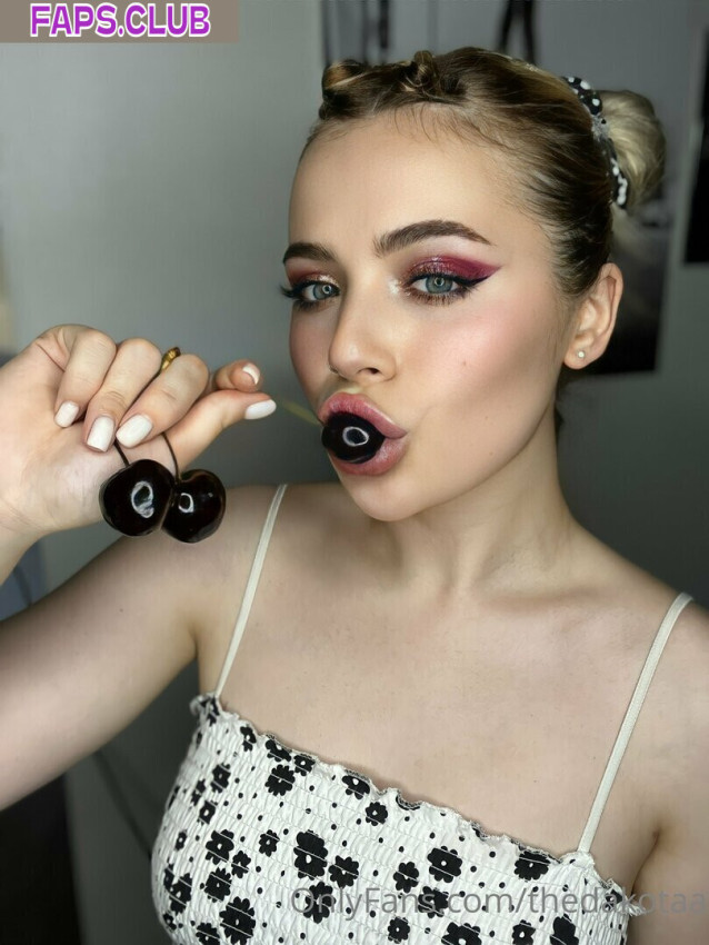 Thedakotaa
                    
                                            thedakotaa
                                              nude leaks Photo #5