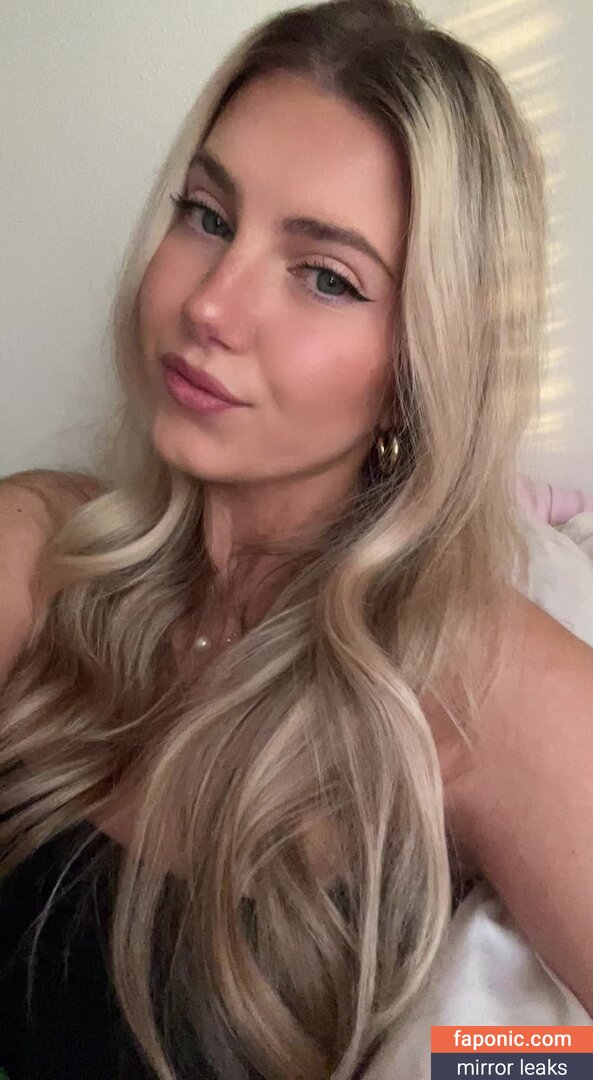Rianabailey nude leaks Photo #10