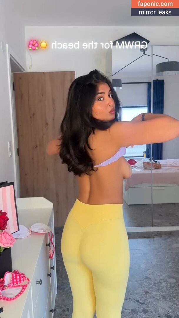 xLunaMariex leaked nude image 1
