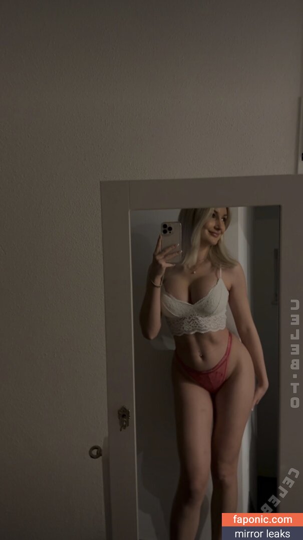 eskimochic87 nude leaks Photo #8