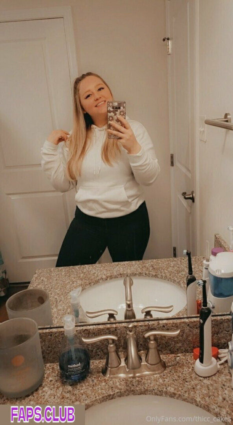 Thicc_cakes
                    
                                            thicc_cakes, thicc-cakes
                                              nude leaks Photo #4