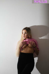 Alice Bright photo #10 - Faps