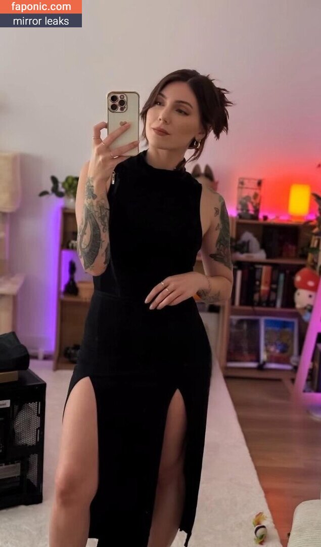 Abigail B nude leaks Photo #2