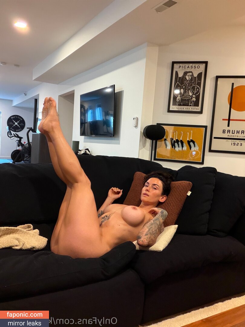 Annika Baecker nude leaks Photo #15