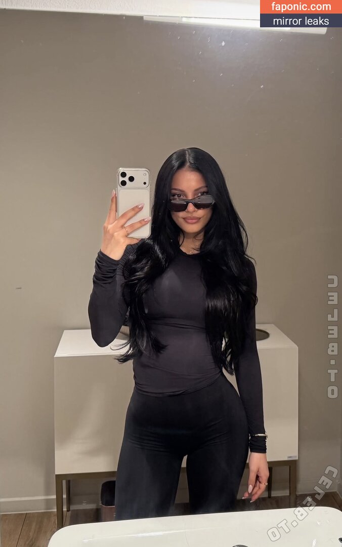 Ivana Santacruz nude leaks Photo #2