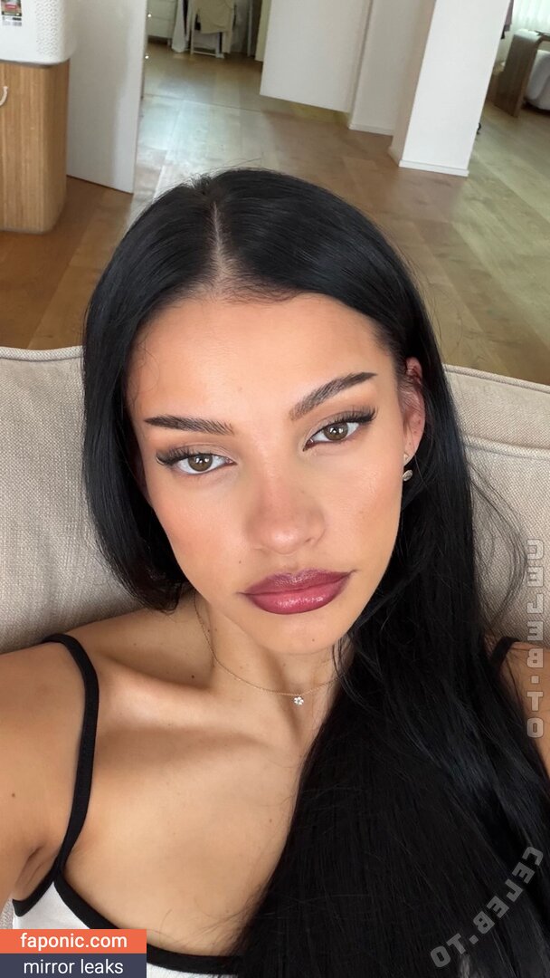 Ivana Santacruz leaked nude picture 1