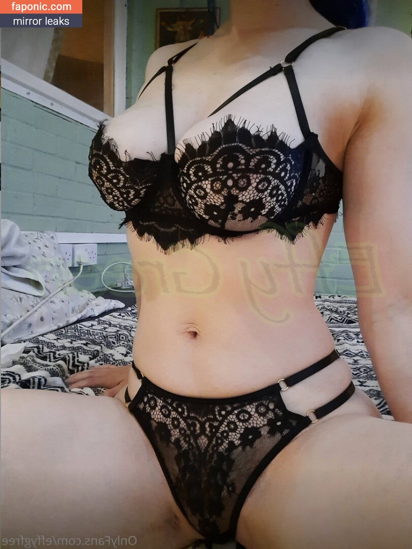 KateG nude leaks Photo #2