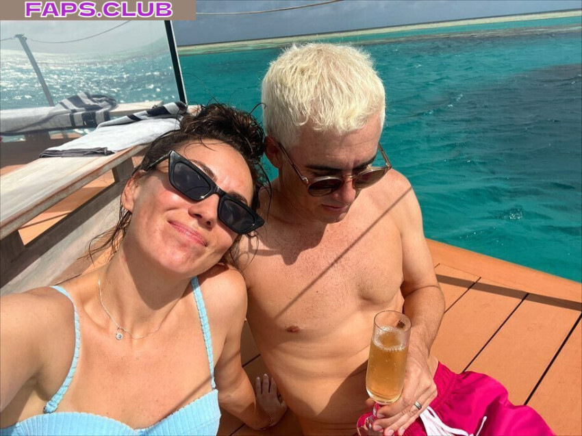 Amy Shark
                    
                                            amy-shark
                                              nude leaks Photo #5