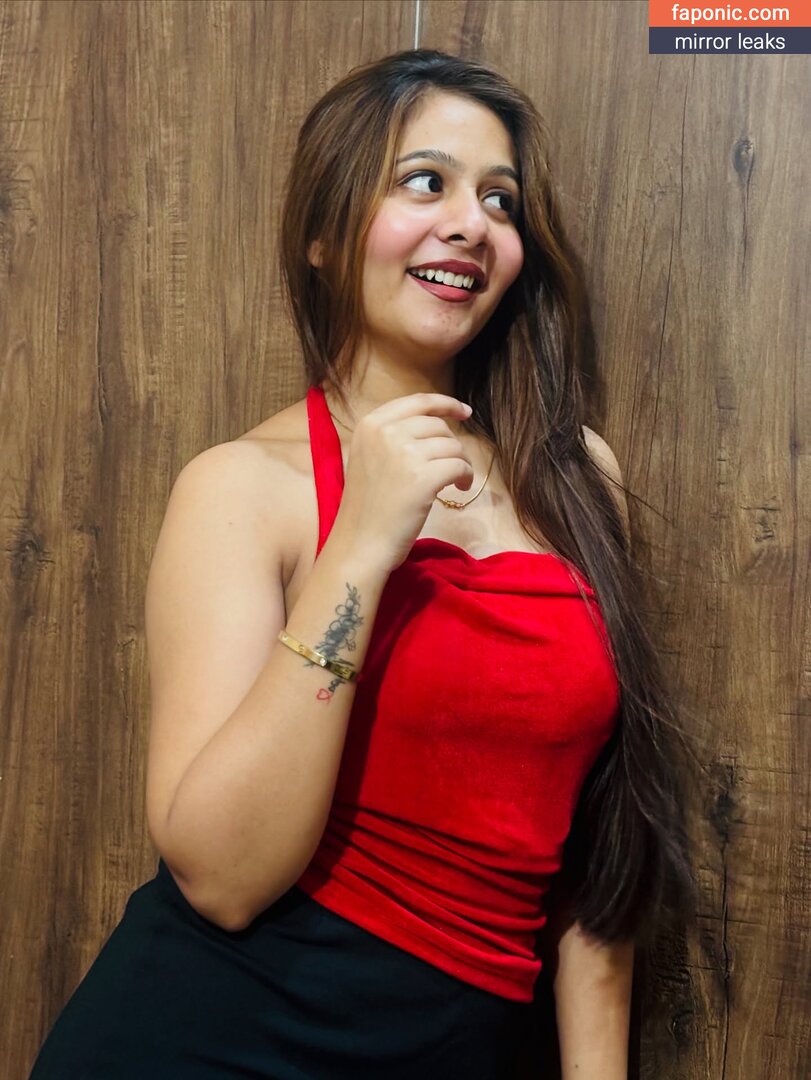 Prachi Tyagi nude leaks Photo #2