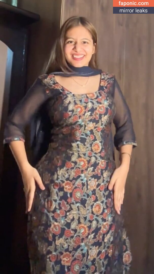 Prachi Tyagi nude leaks Photo #6