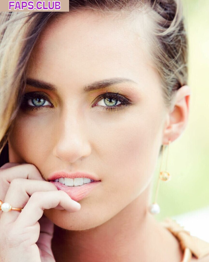 Taylor Altom
                    
                                            taylor-altom
                                              nude leaks Photo #9