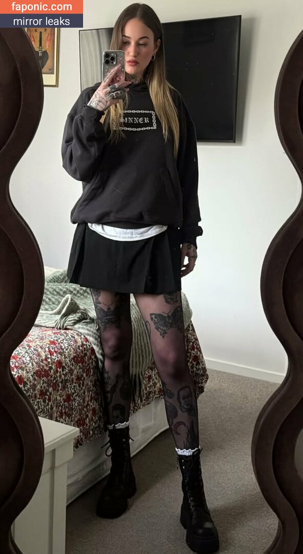 Goth Queen nude leaks Photo #12