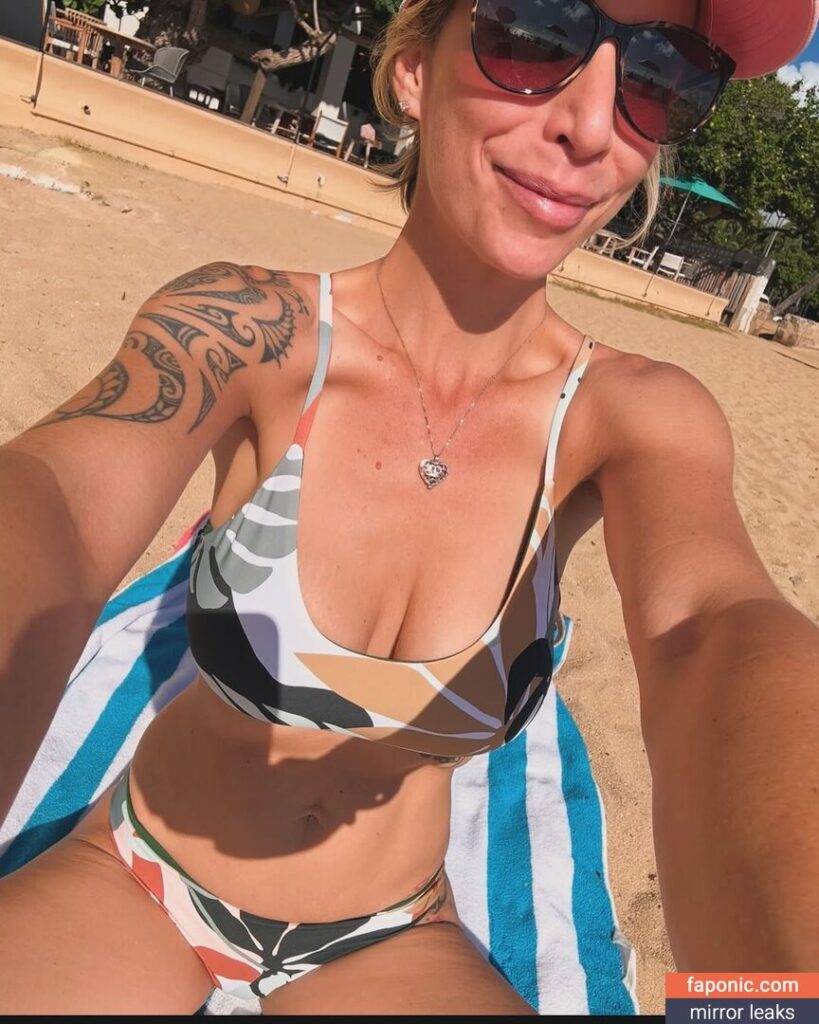 Lyssa Chapman leaked nude picture 38