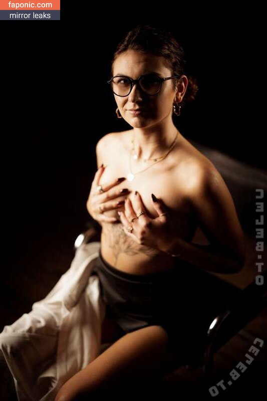 oana.r.s nude leaks Photo #6