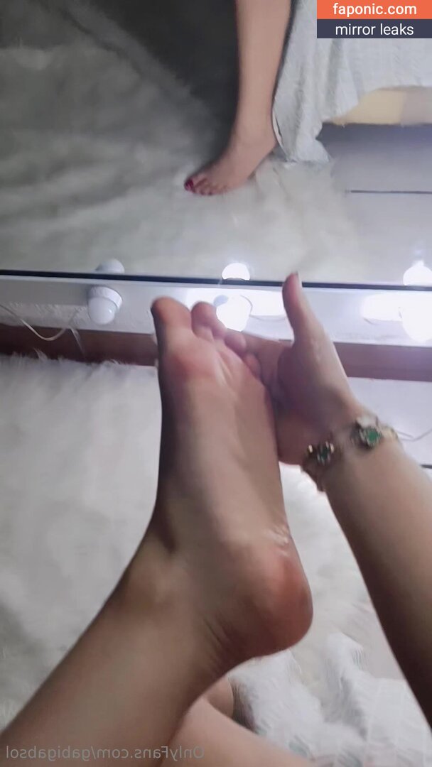 Gabigabsol nude leaks Photo #5