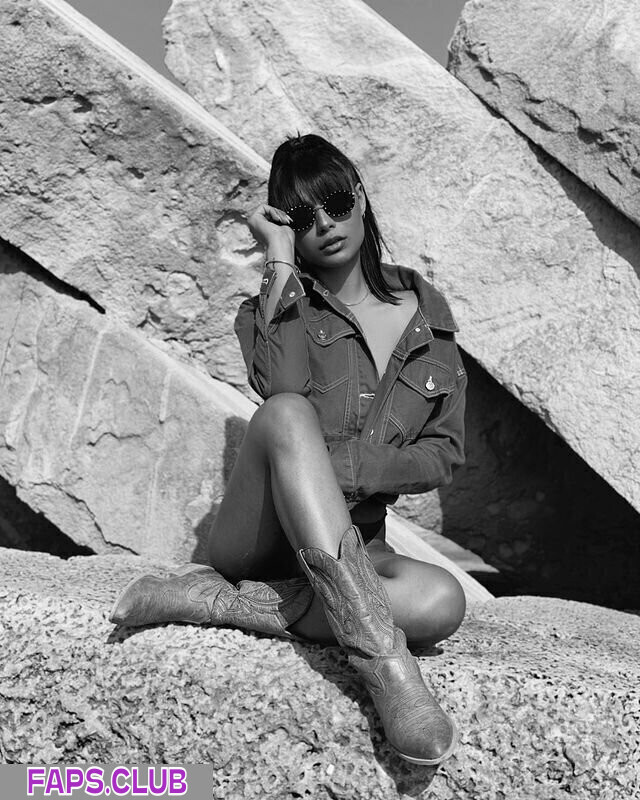 Elian Galim
                    
                                            elian-galim
                                              nude leaks Photo #4