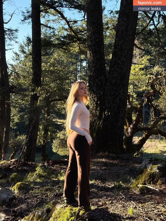 Caroline Zalog nude leaks Photo #8