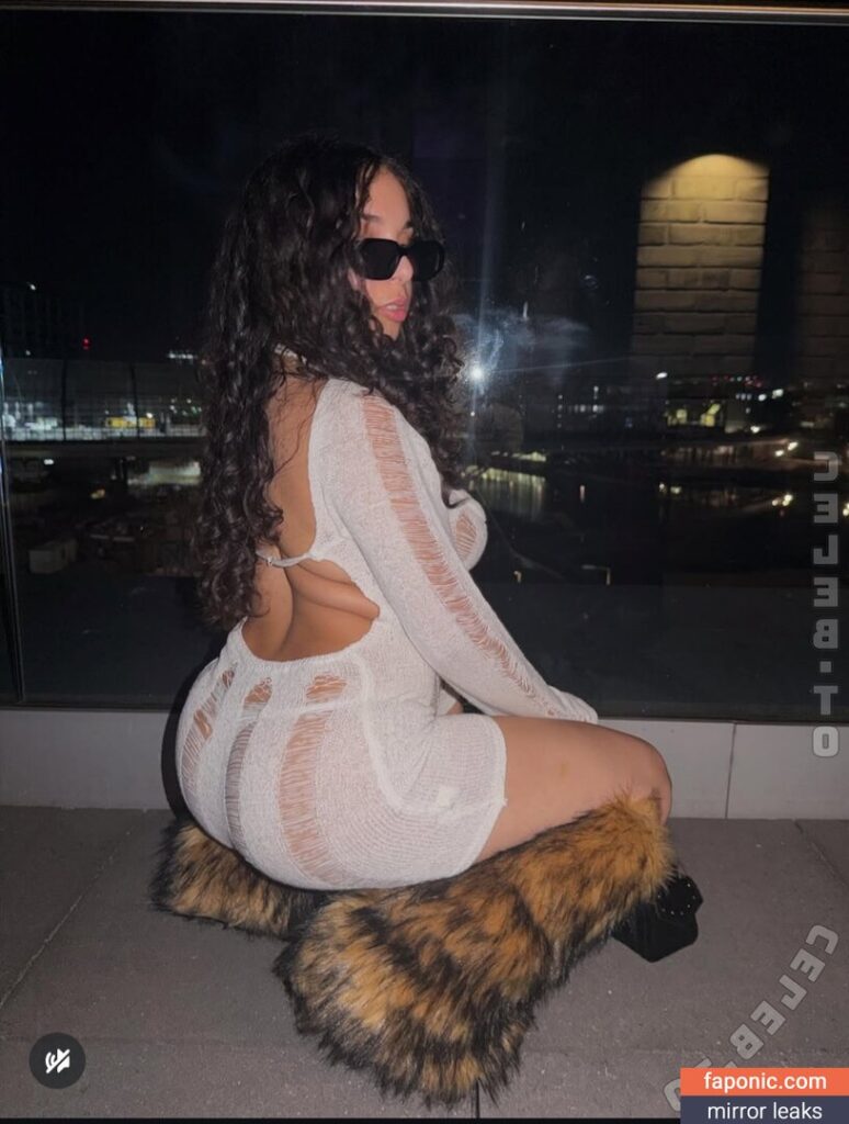 Fatemabln leaked nude image 6