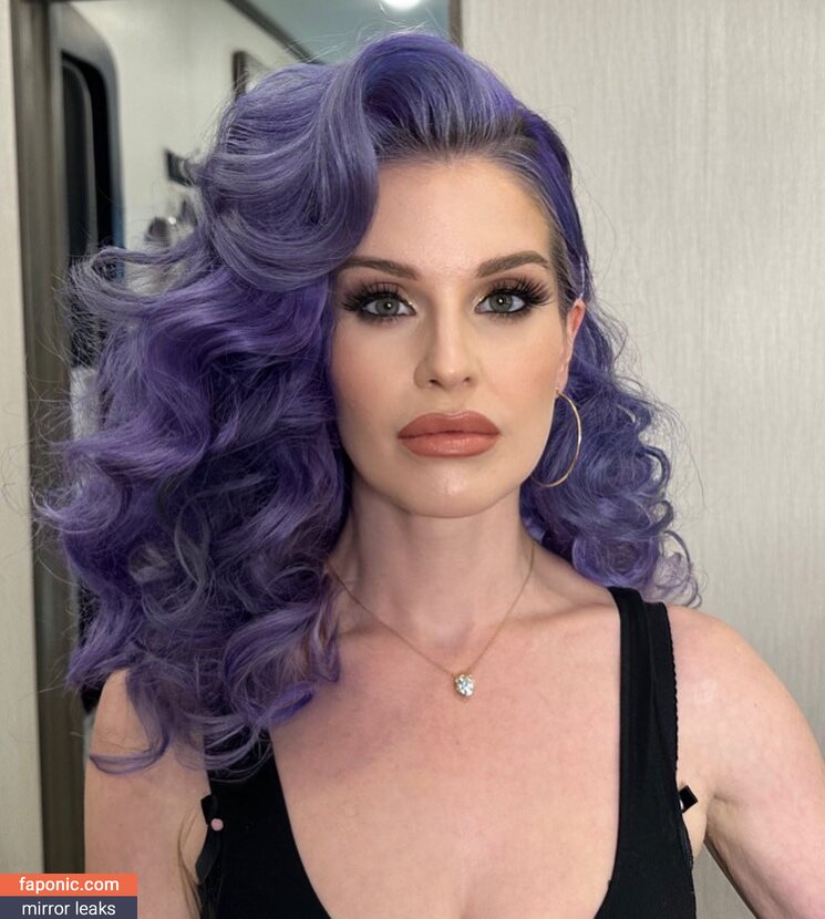 Kelly Osbourne nude leaks Photo #2