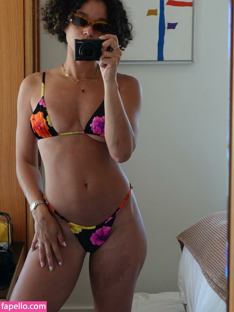 Alisha Wainwright nude leaks Photo #2