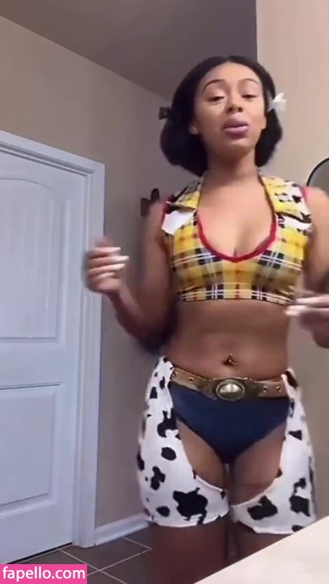 AlmondXMilk nude leaks Photo #1