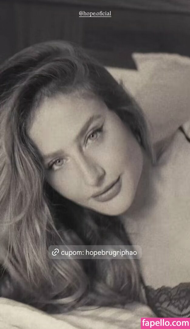 Bruna Griphao nude leaks Photo #5