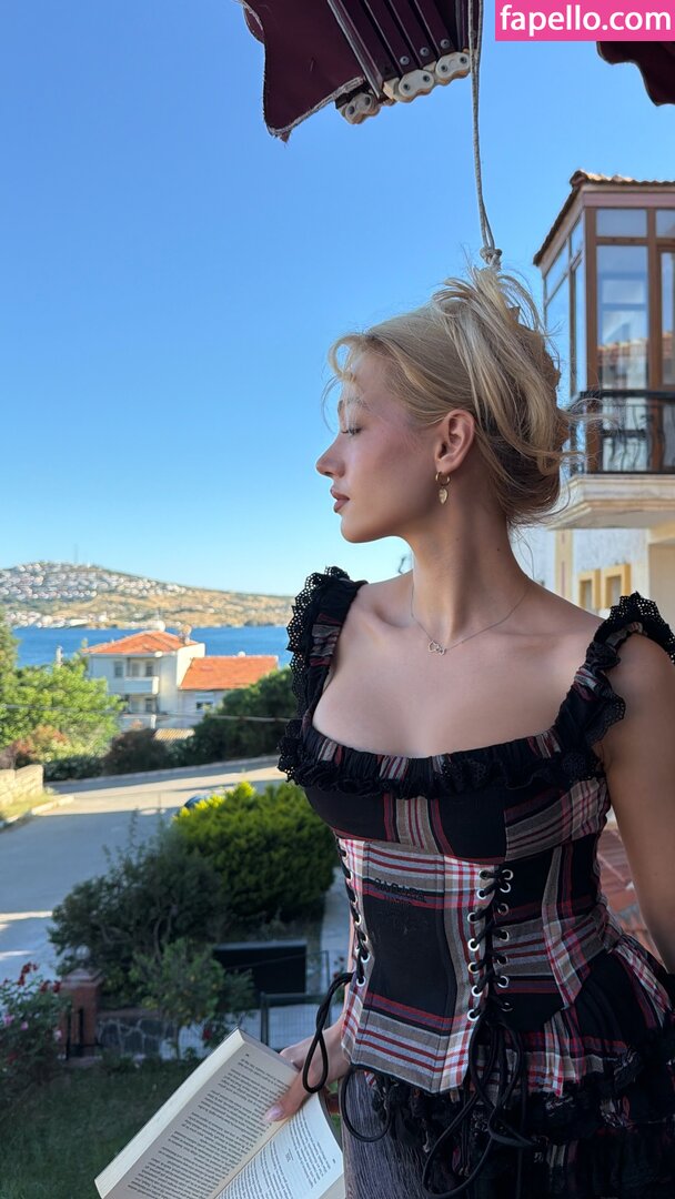 Duygu German nude leaks Photo #9