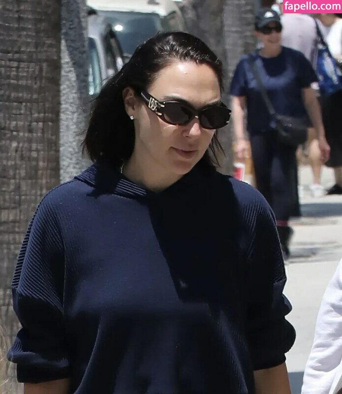 gal_gadot nude leaks Photo #1