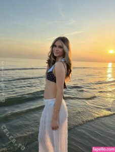Jasmin Schneider nude leaks Photo #2
