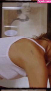 Kaia Gerber nude leaks Photo #3