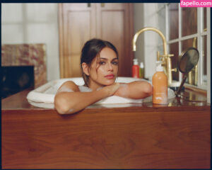 Kaia Gerber nude leaks Photo #8