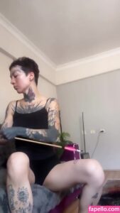 karma.handpoke nude leaks Photo #4