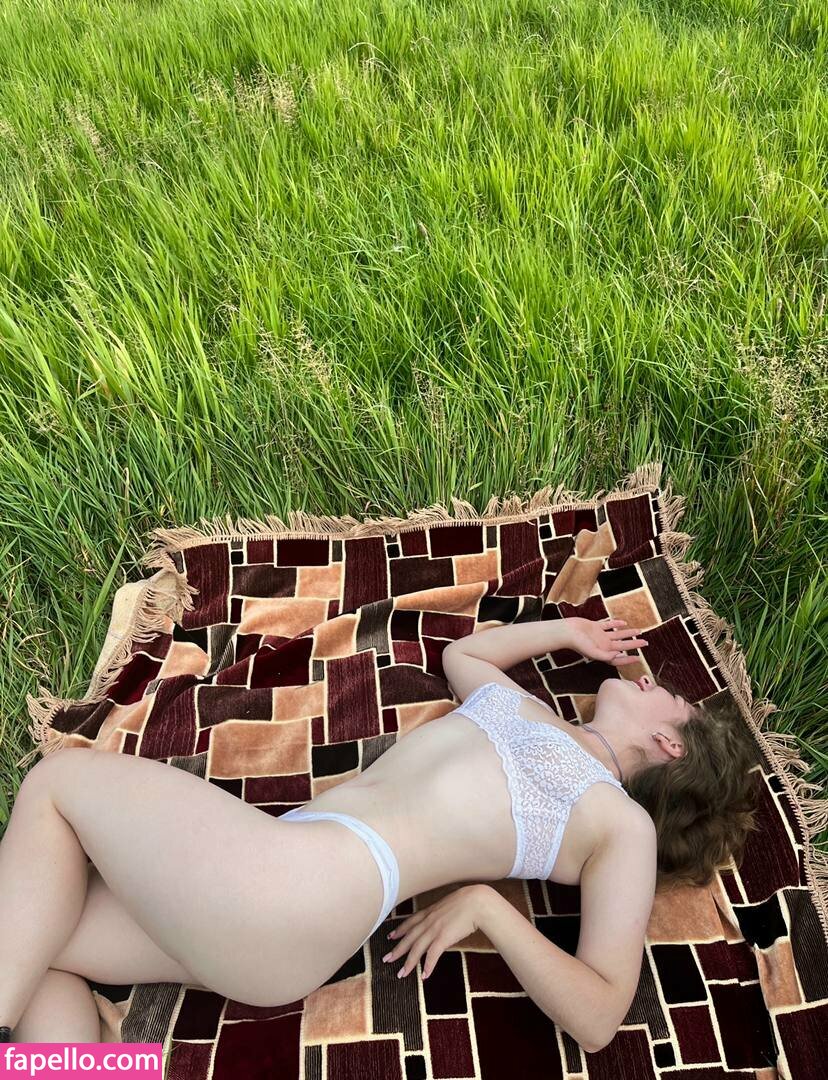 Lina Ryznaya nude leaks Photo #4