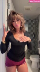 luvedbyhannah nude leaks Photo #3