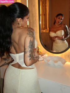 May Bakshi nude leaks Photo #2