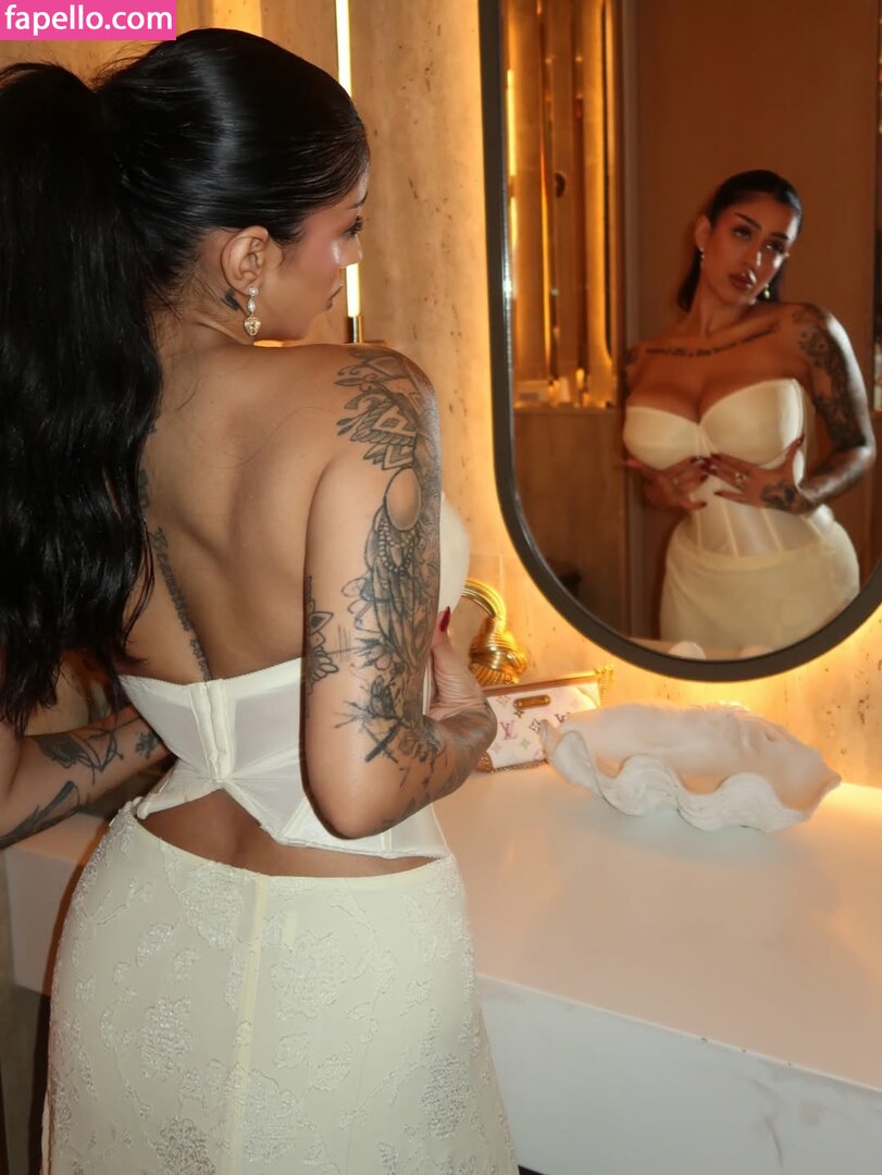 May Bakshi nude leaks Photo #2