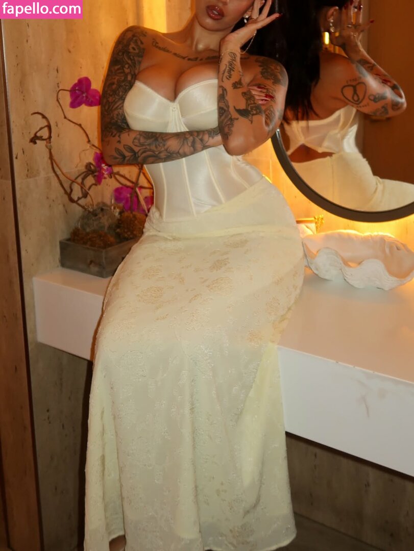 May Bakshi nude leaks Photo #3