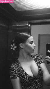 Mila Vujicic nude leaks Photo #10